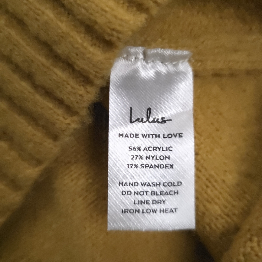 New Lulu's Mustard Turtleneck Embroidered Sweater Dress Sz S - Picture 9 of 11